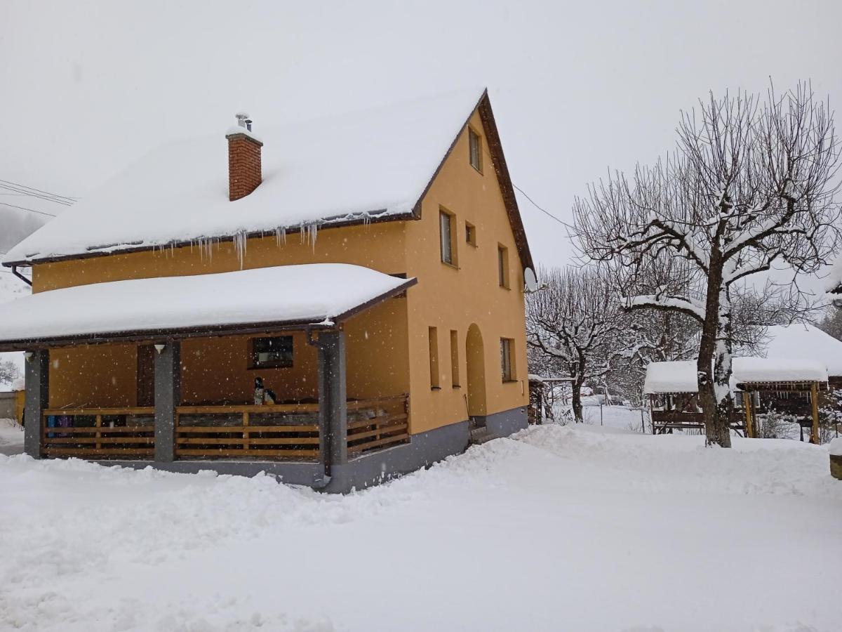 Hostal У Дядька Pilipets Exterior foto