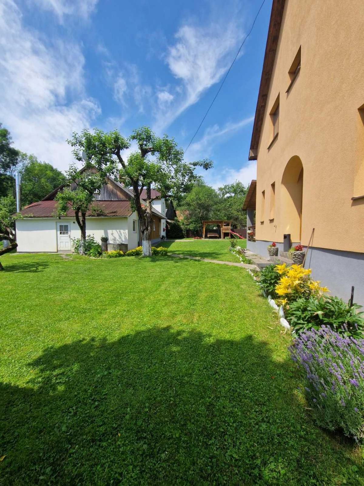 Hostal У Дядька Pilipets Exterior foto